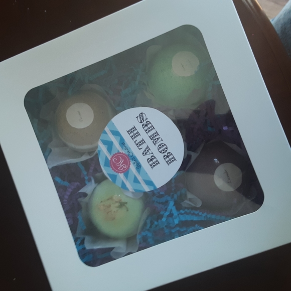 Handmade Custom Bath Bombs! SEE ALL PICTURES - Picture 6 of 7